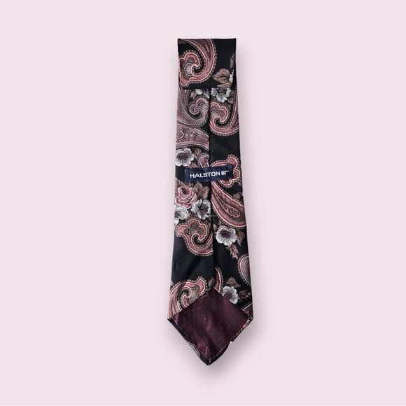 Vintage Halston III Necktie Men's Silk Floral Tie Black with flowers - Picture 3 of 4